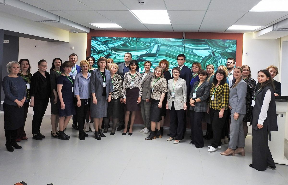 На площадке ЦНППМПР «Учитель будущего» состоялась выездная проектная сессия Свердловской области